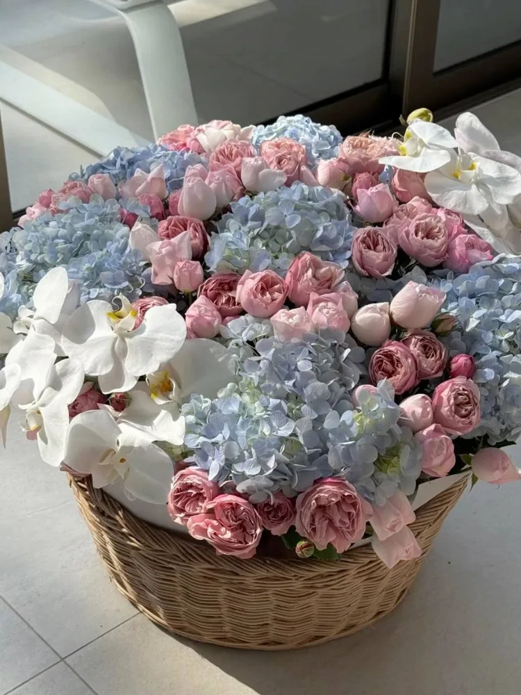Serenade Basket