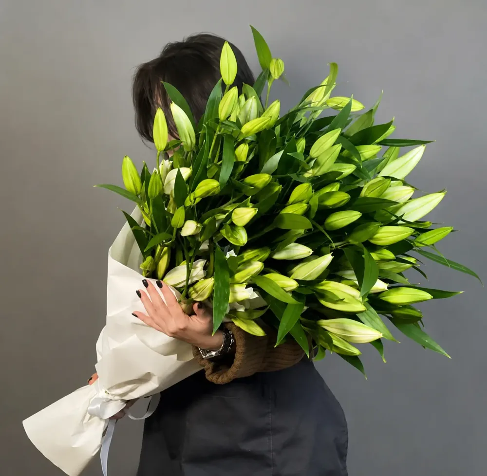 Lilies bouquet